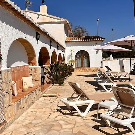 Con Piscina Y Barbacoa En Calp